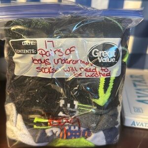 17 pairs of underarmour socks